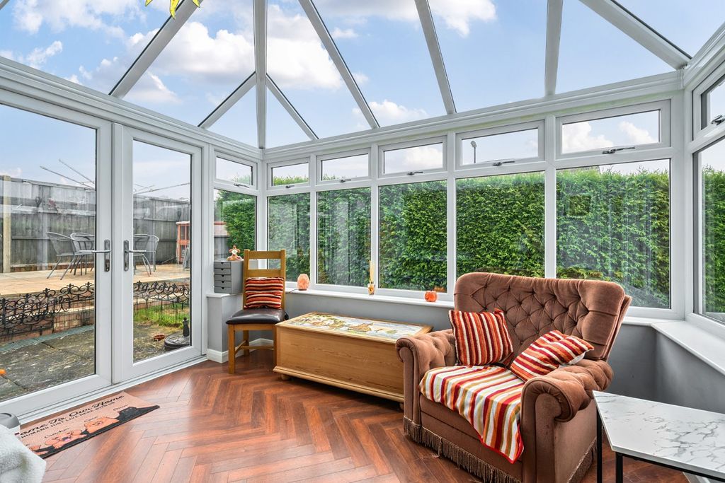 Property photo 3 of 15 Picture No. 23