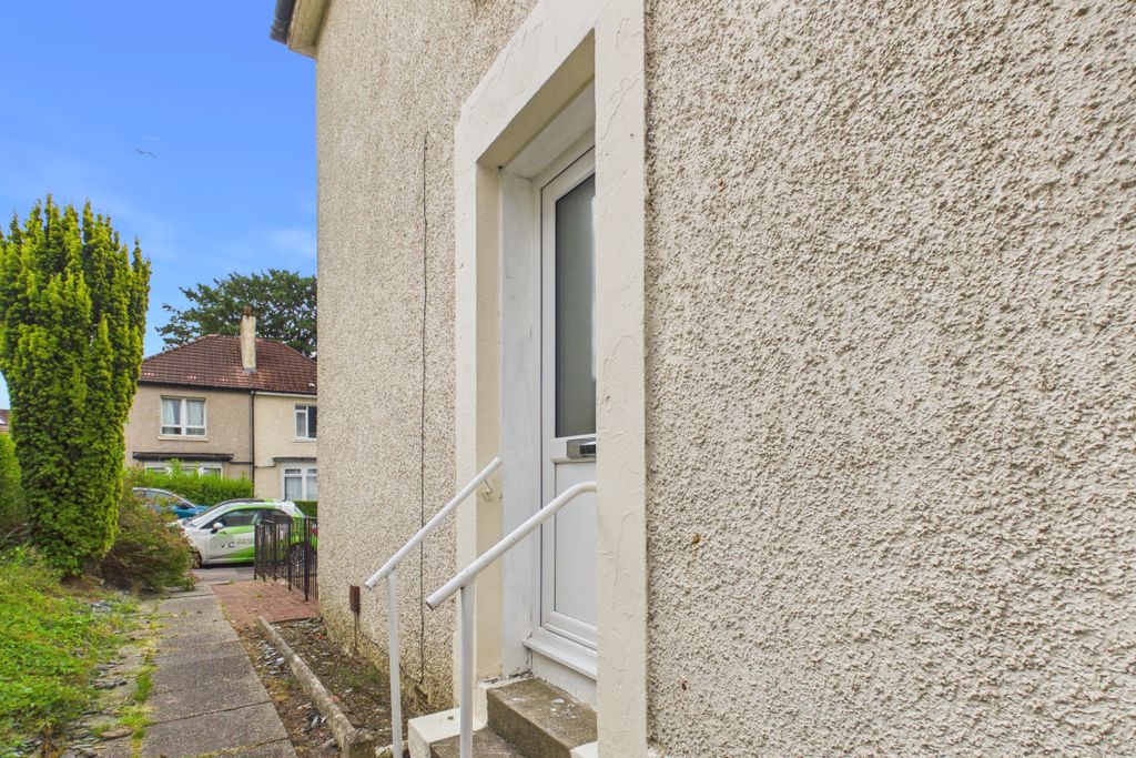 Property photo 2 of 13 Cam05526G0-Pr0160-Still002