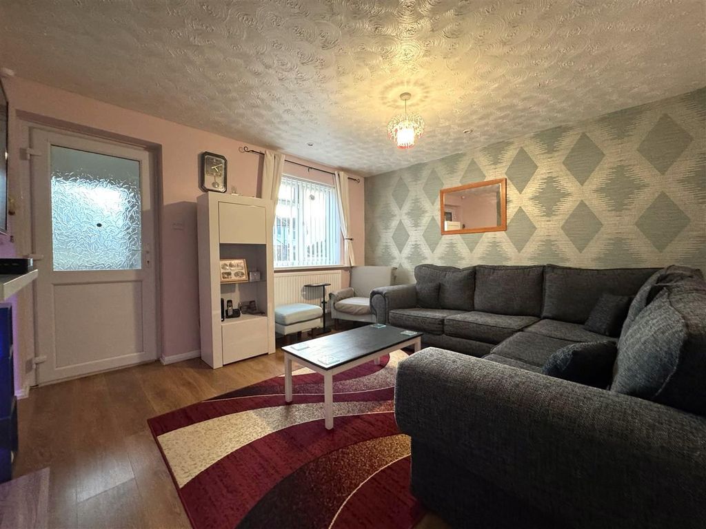 Property photo 2 of 16 Gffeumcpceslbe7T_Ln5Ag.Jpg