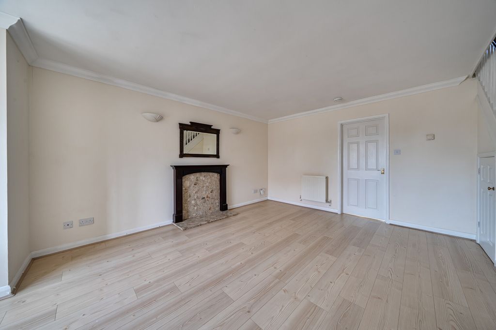 Property photo 2 of 16 Reception Room