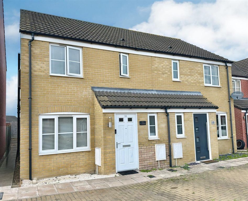 Property photo 1 of 16 Front.Jpg