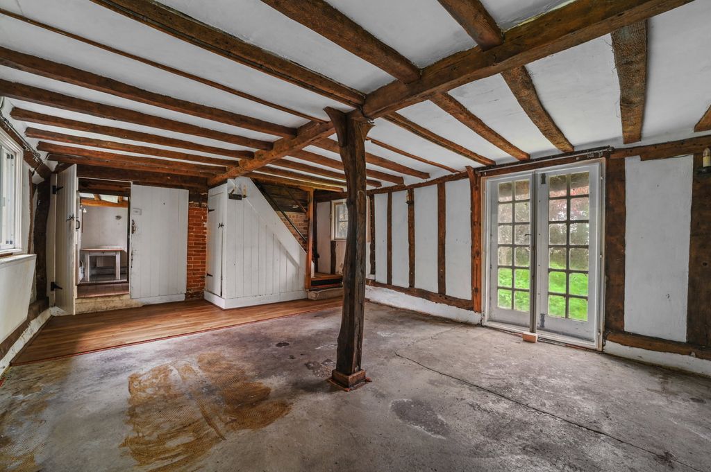 Property photo 3 of 25