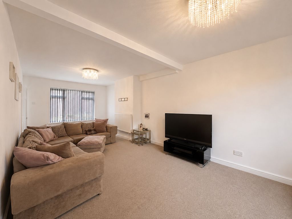 Property photo 3 of 12 5166735