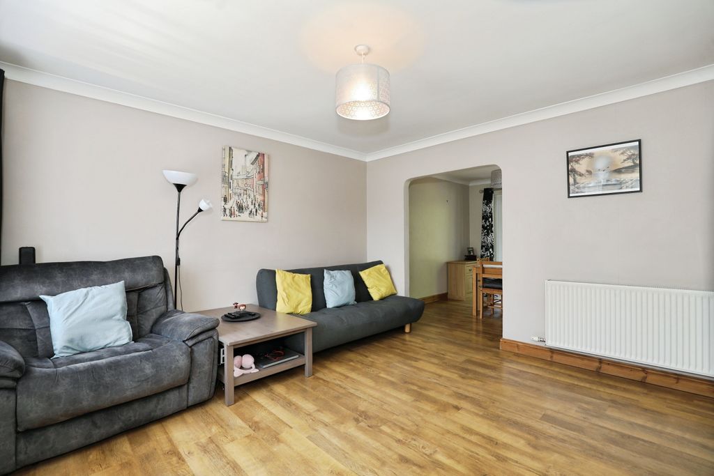 Property photo 3 of 15