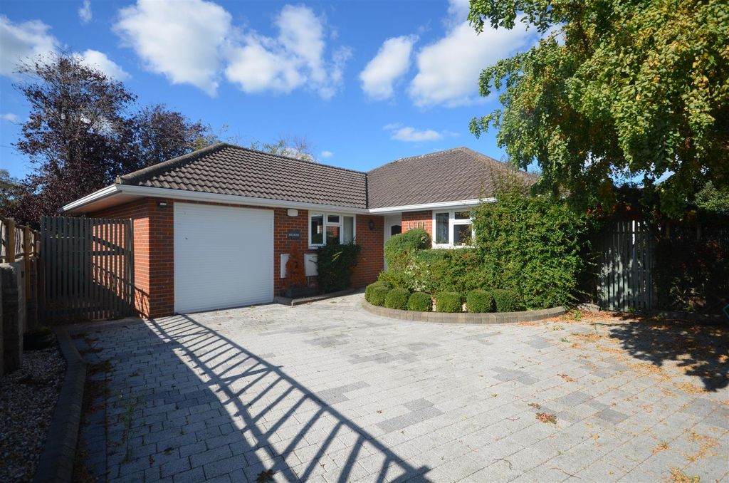 Property photo 1 of 13 Front