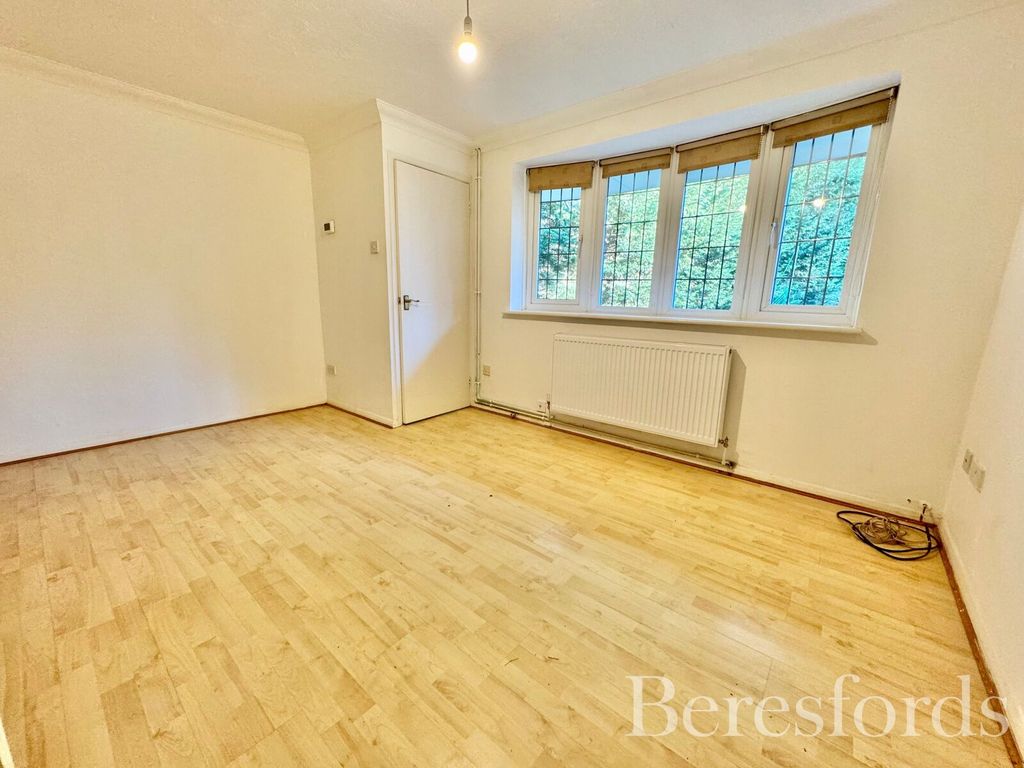 Property photo 3 of 15 Picture 3