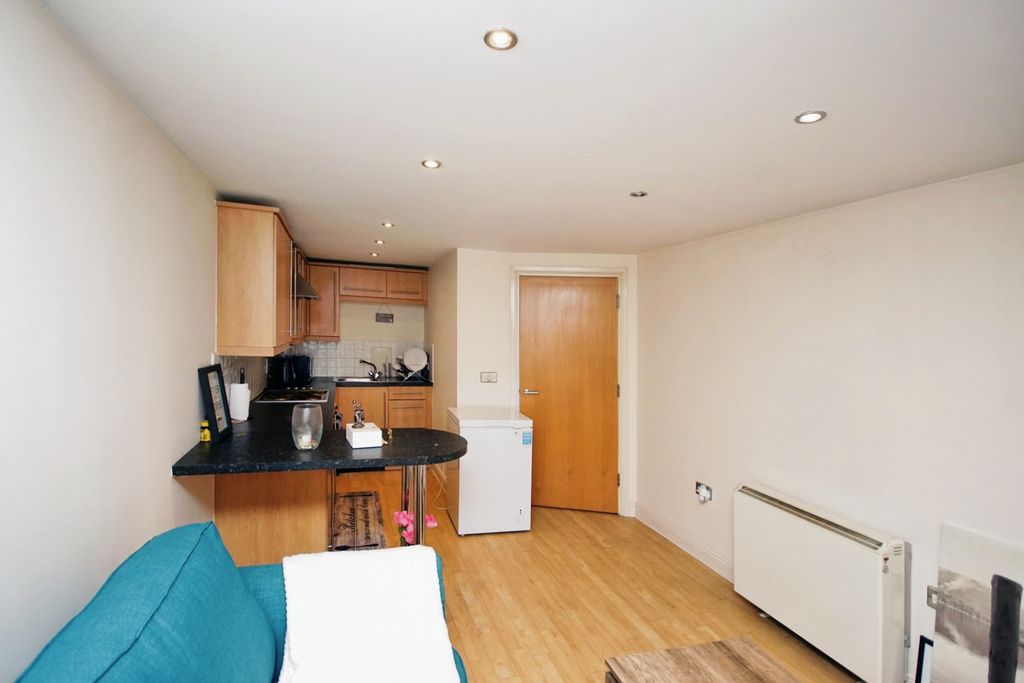 Property photo 2 of 17 Photography