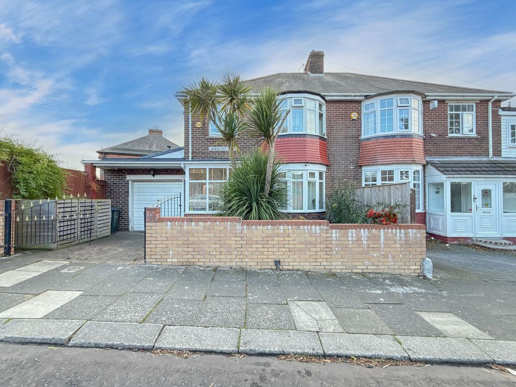 Property photo 1 of 12 External