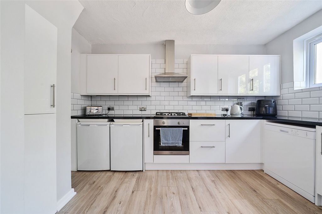 Property photo 3 of 12 Picture No. 06