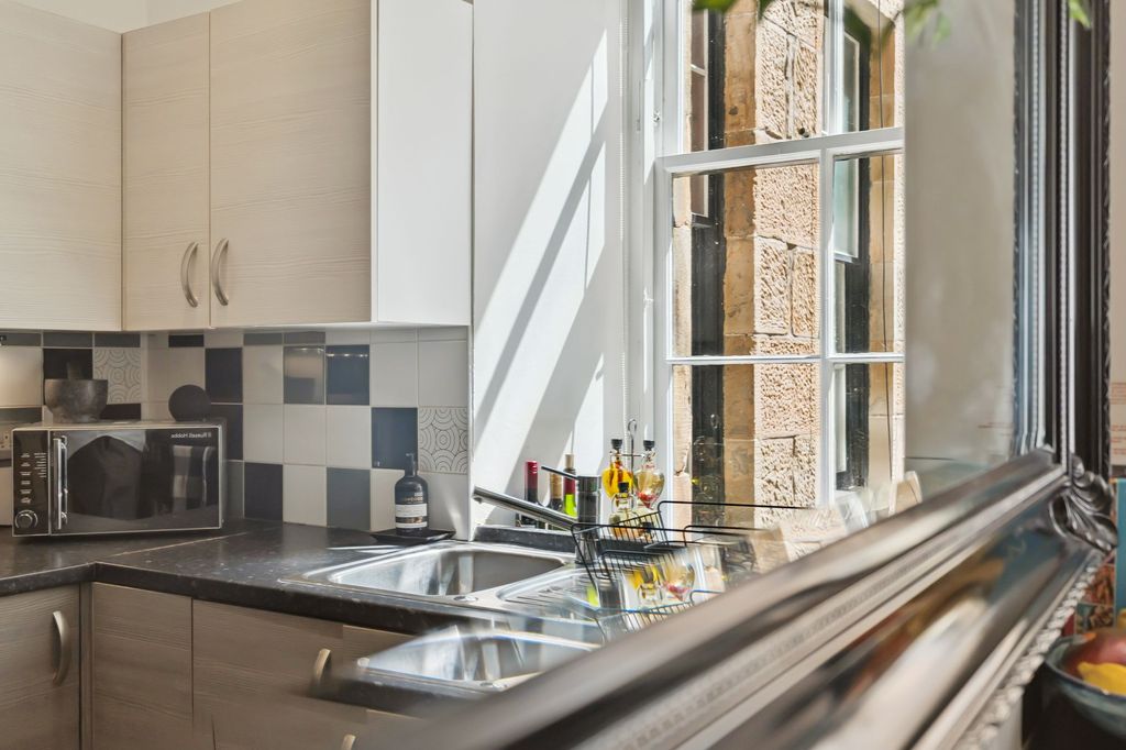 Additional image 9 of 3 bed flat for saleDowanside Road, Flat 0/1, Dowanhill, Glasgow G12