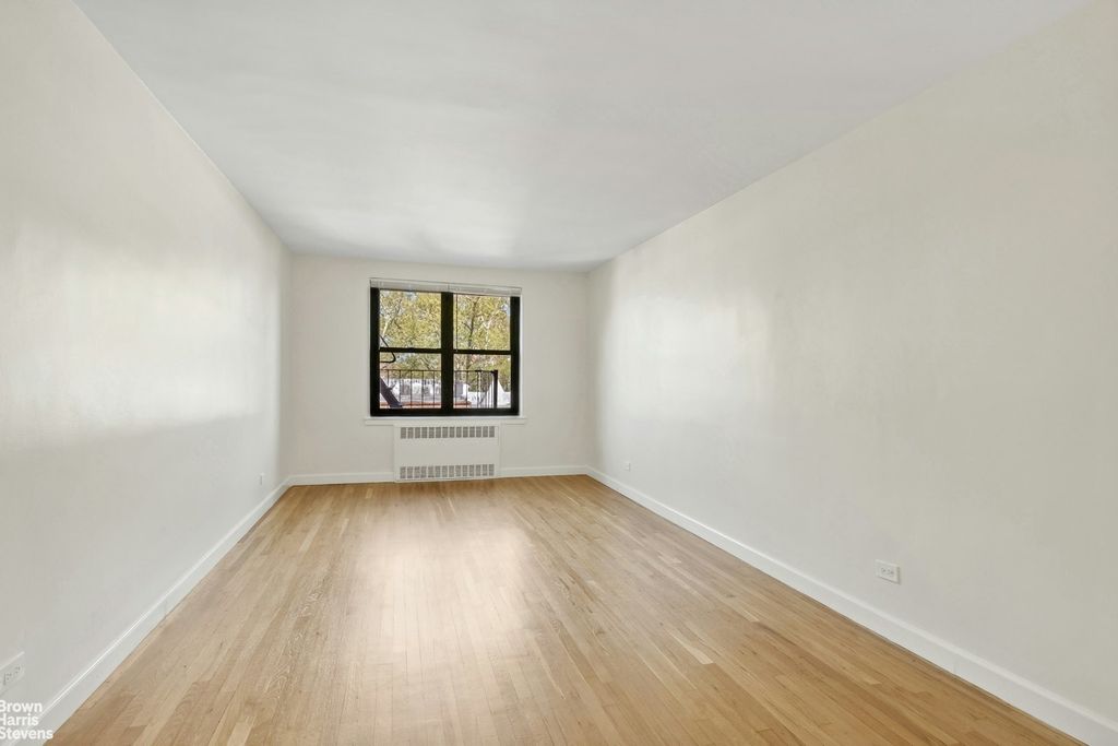 Property photo 3 of 9 <Alttext/>