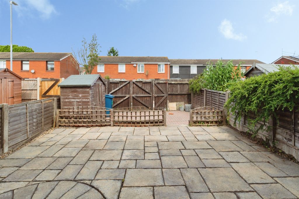 Property photo 2 of 12