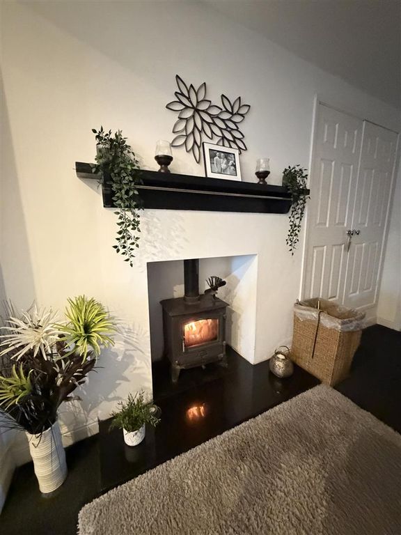 Property photo 3 of 15 Lounge Diner