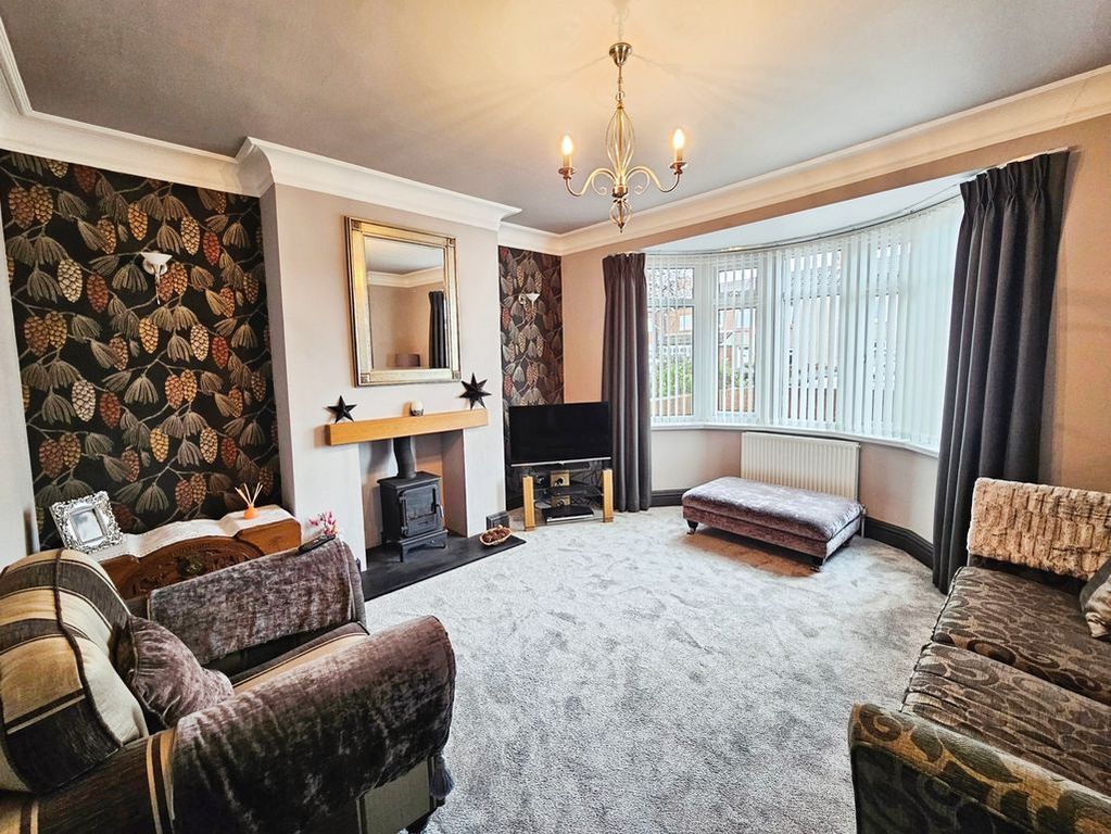 Property photo 3 of 16 Photo 12