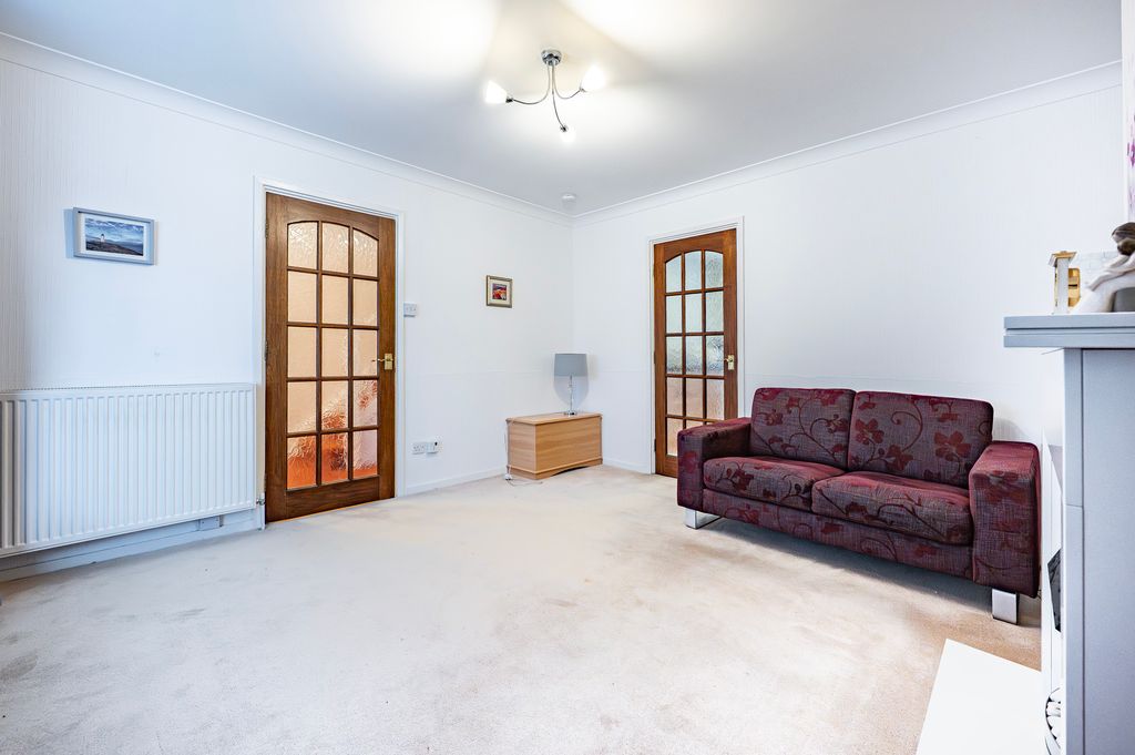 Property photo 3 of 34