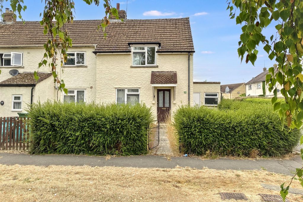 Property photo 1 of 18 19 Corn Gastons, Malmesbury, Wiltshire, Sn16 0Dp
