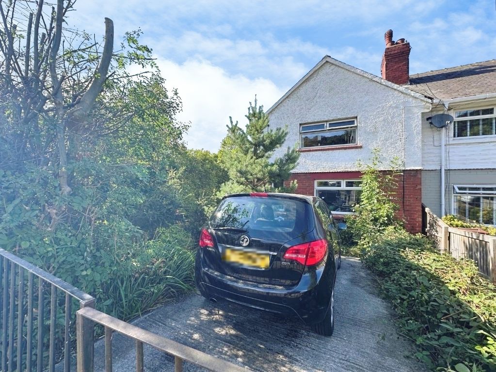 Property photo 1 of 8 Pbox-Img.Jpg
