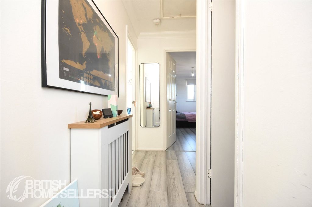 Property photo 2 of 16 Picture No. 07