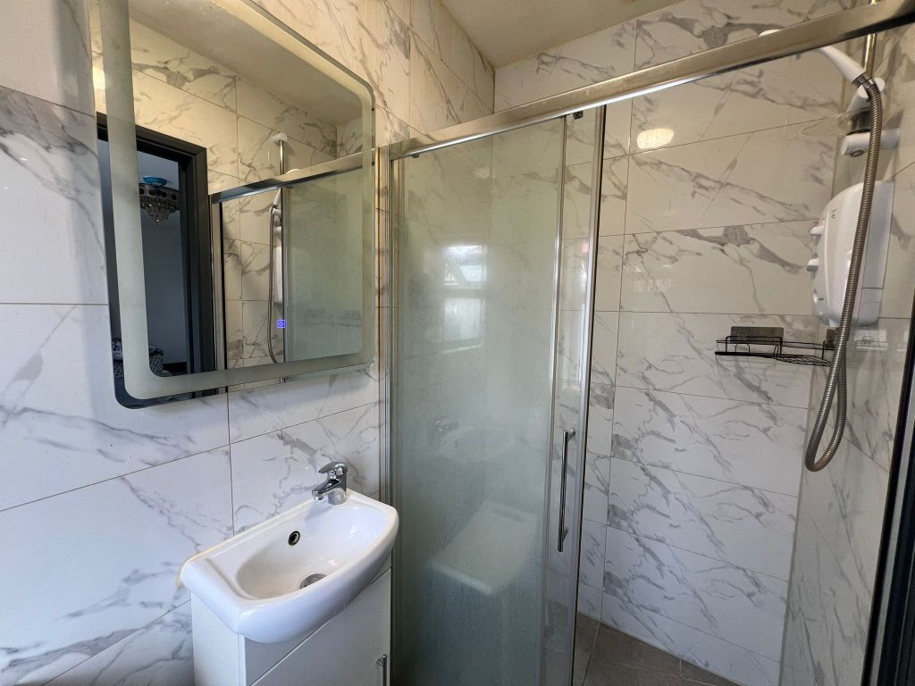 Property photo 3 of 3