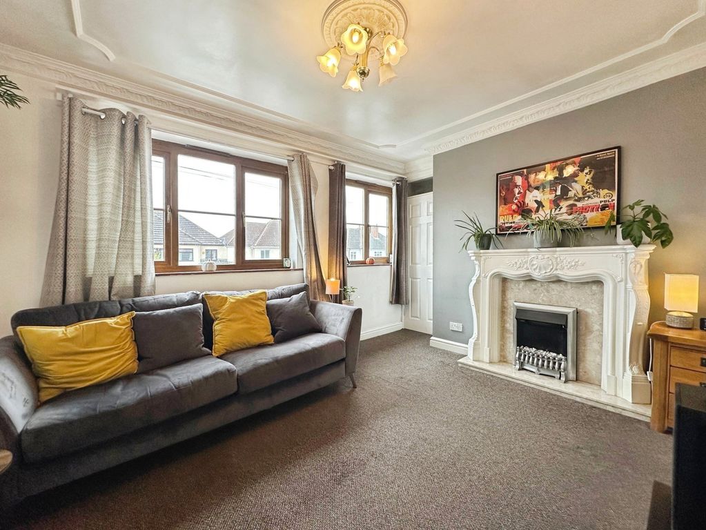 Property photo 2 of 29