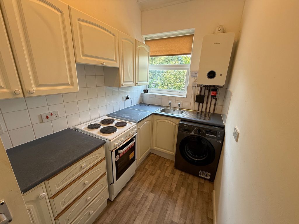 Property photo 2 of 8