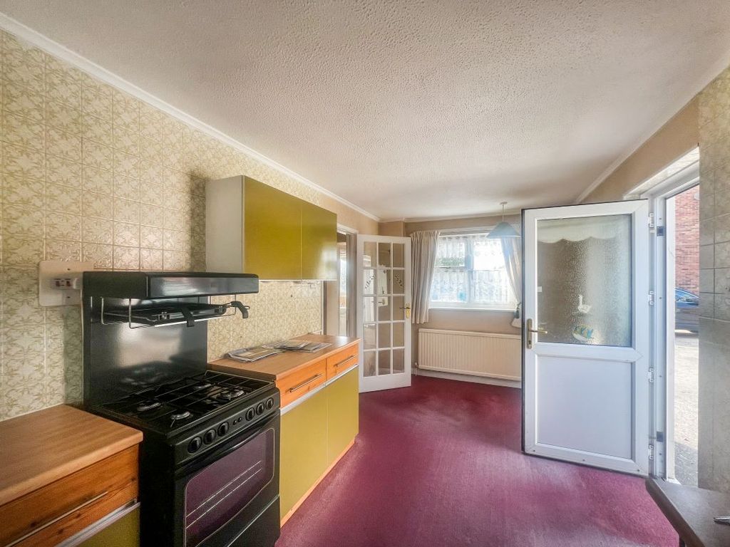 Property photo 2 of 17