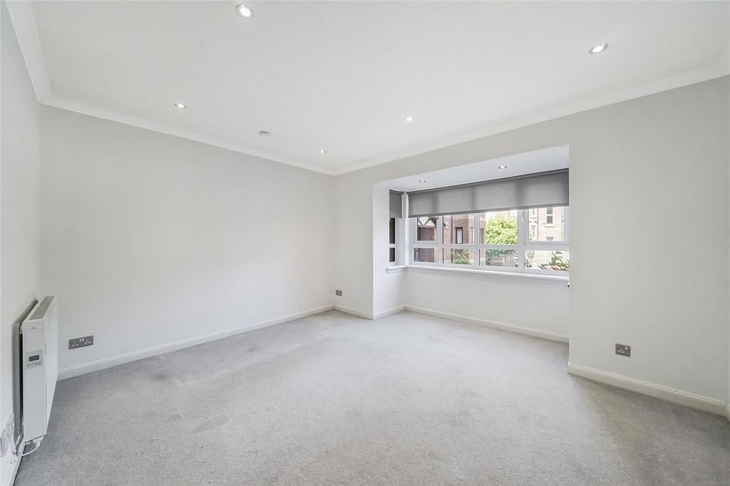 Property photo 2 of 21 Picture No. 04