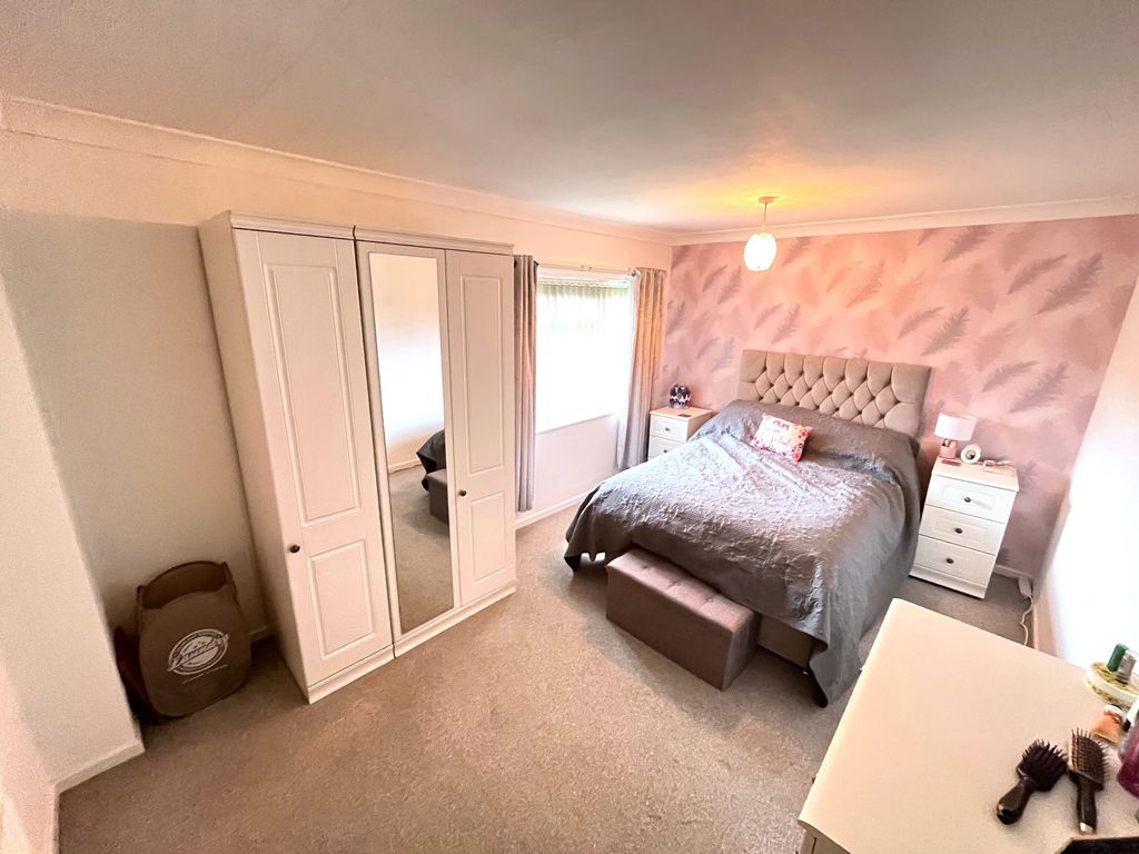 Property photo 3 of 9 Img_4242