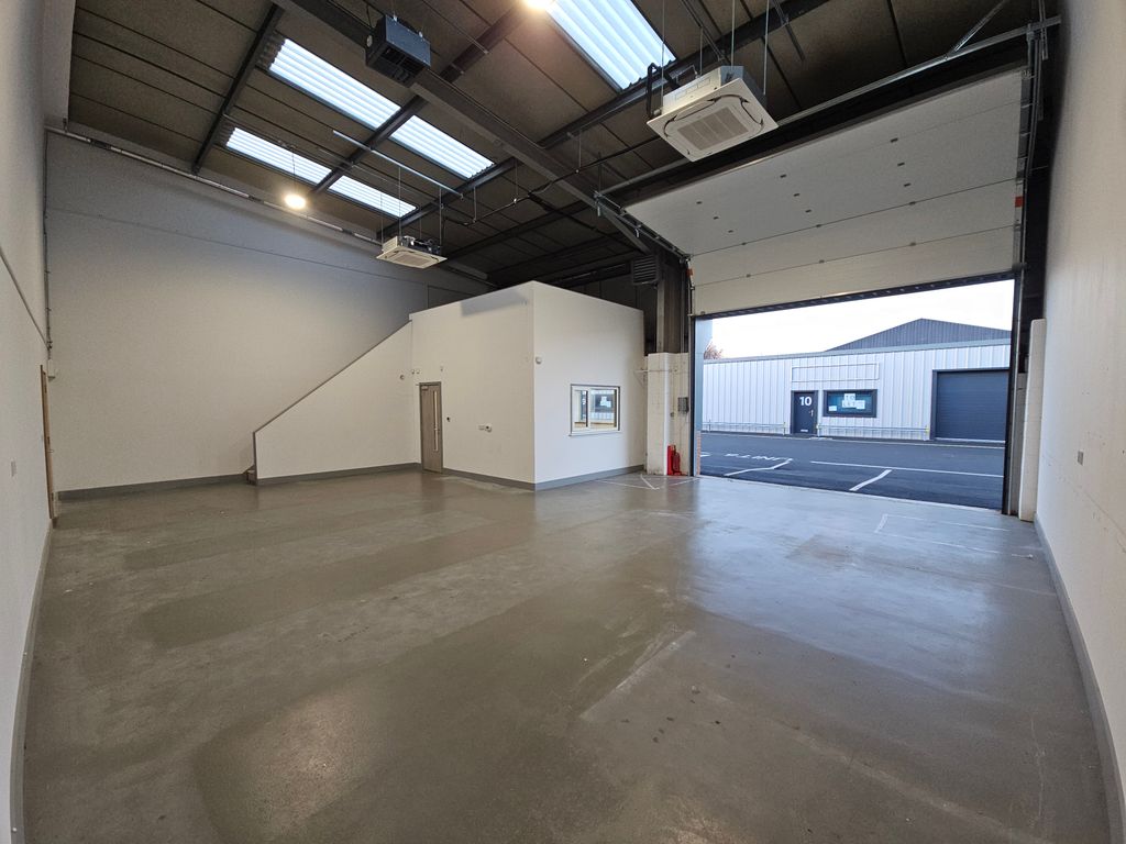 Property photo 3 of 7