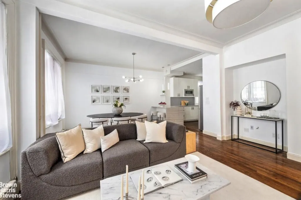 Property photo 2 of 16 <Alttext/>