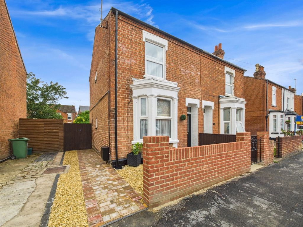Property photo 1 of 17 Picture No. 11