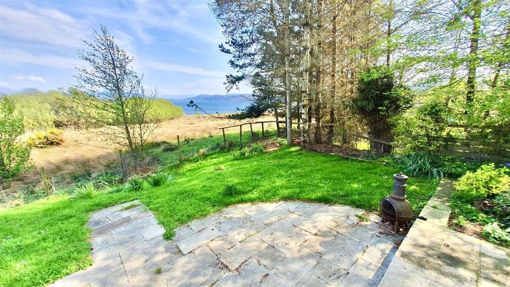 Property photo 2 of 20 12 Coast, Inverasdale, Poolewe