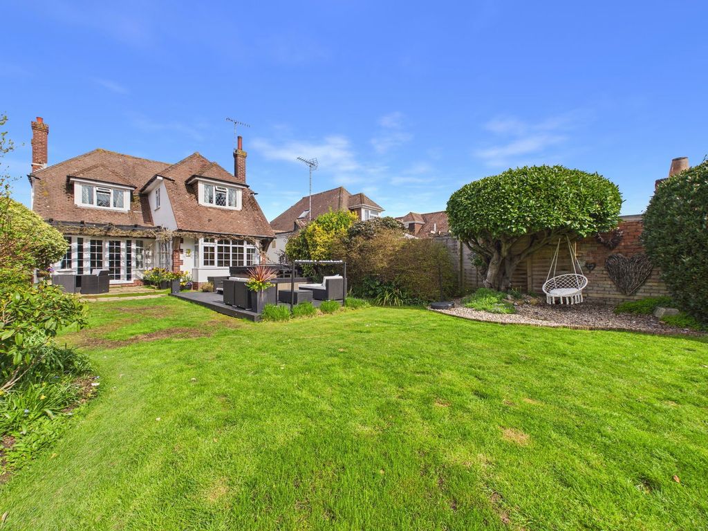 Property photo 3 of 19