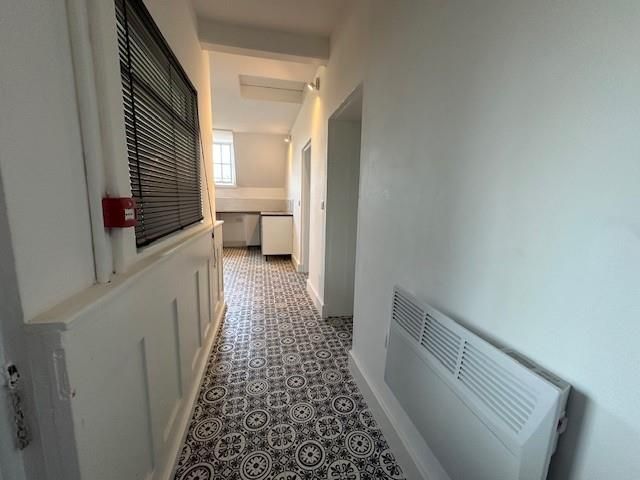 Property photo 2 of 20 Hall 1.Jpg