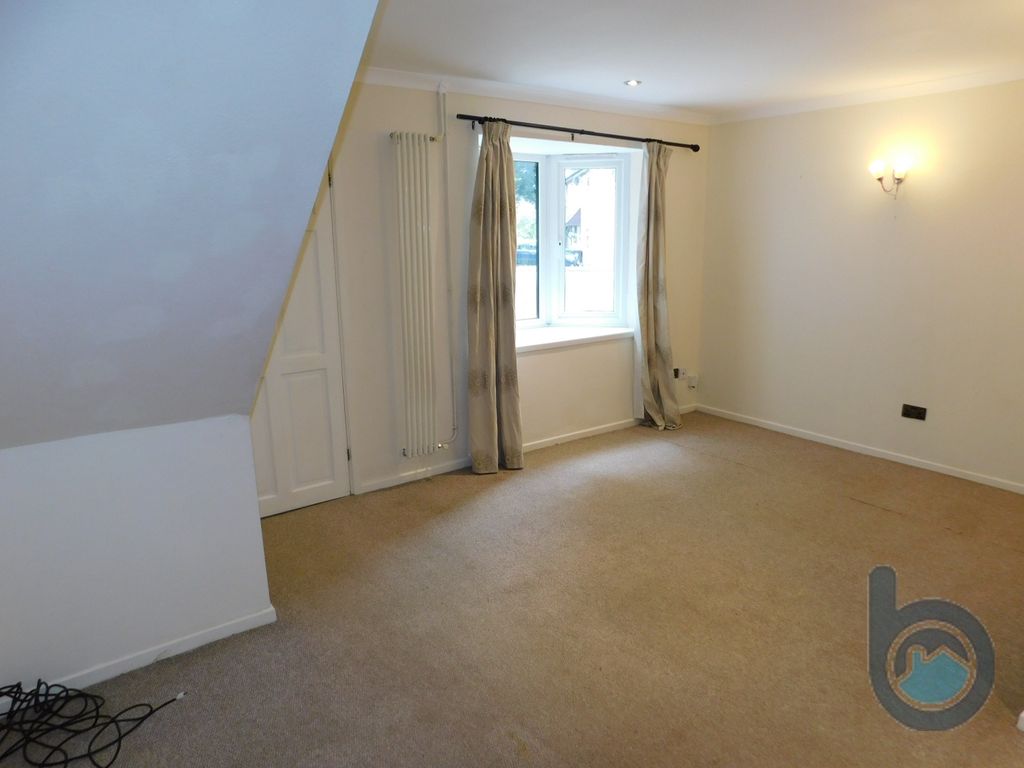 Property photo 3 of 24