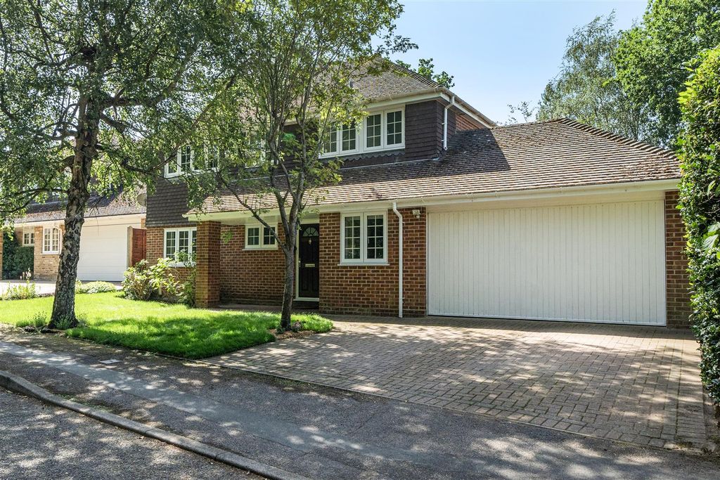 Property photo 1 of 23 1483678-2-6A3Cf8B3741E7-Arw .Jpg