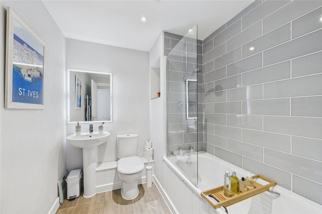 Property photo 3 of 13 Picture No. 06