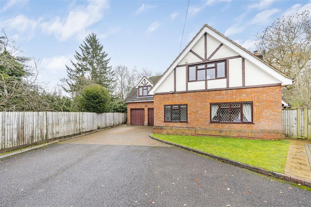 Property photo 1 of 23 Photo Dec 08 2025, 10 46 34 Am.Jpg