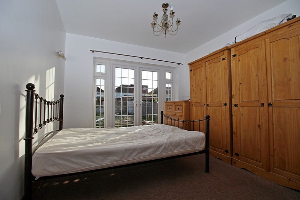 Property photo 3 of 5 Gallery