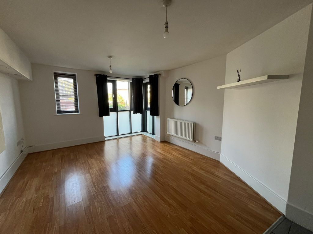 Property photo 2 of 6