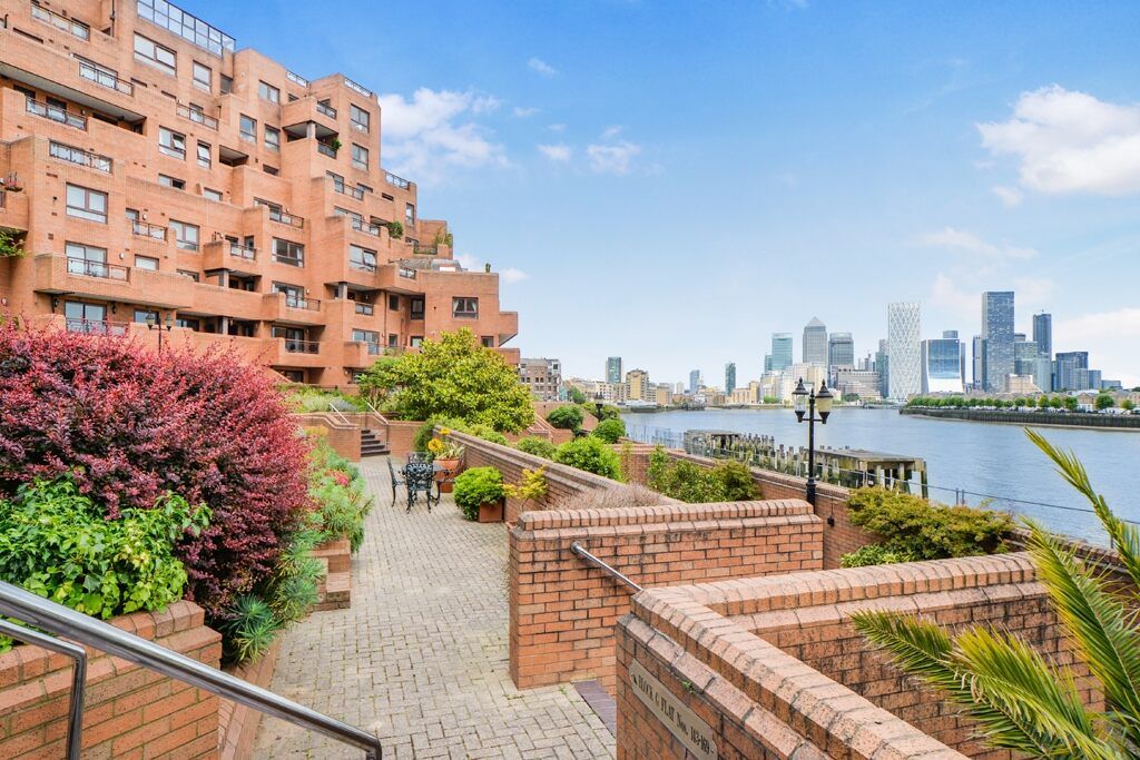 Property photo 3 of 17 Free Trade Wharf