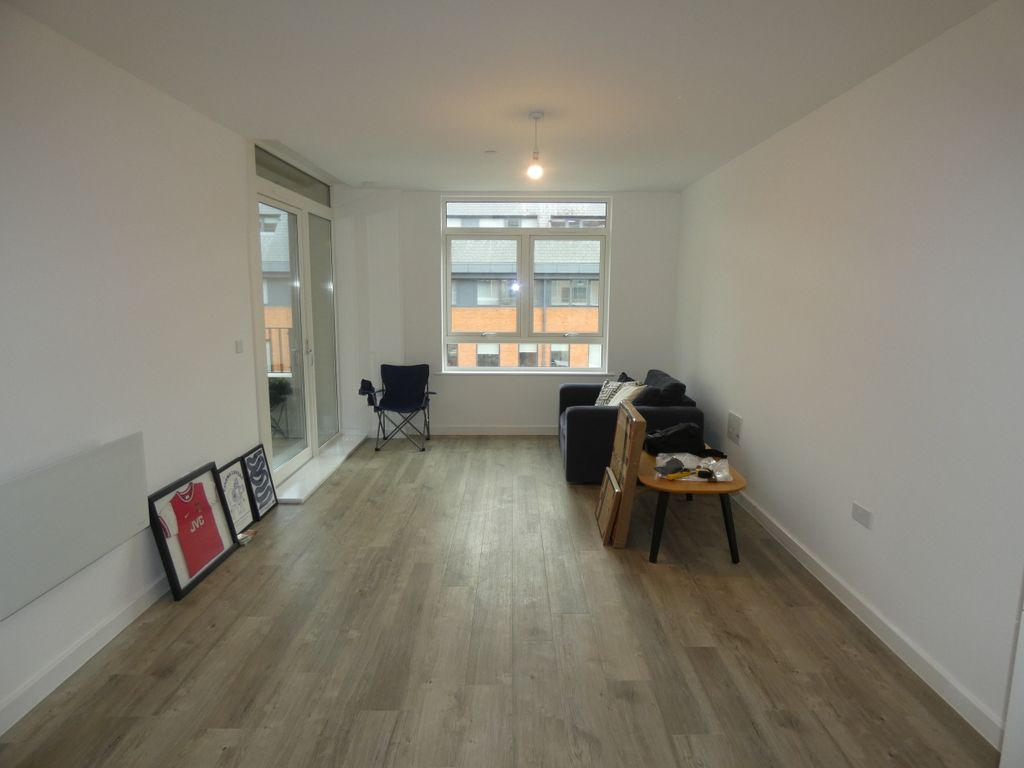 Property photo 3 of 9 Living Room