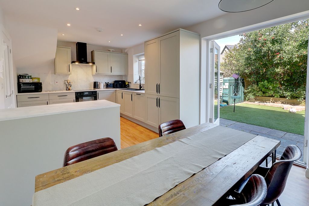 Property photo 3 of 18 Dining To Kitchen