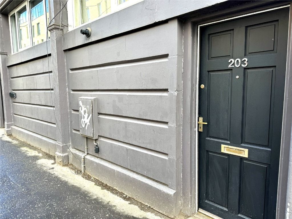 Property photo 2 of 10 Photo 2