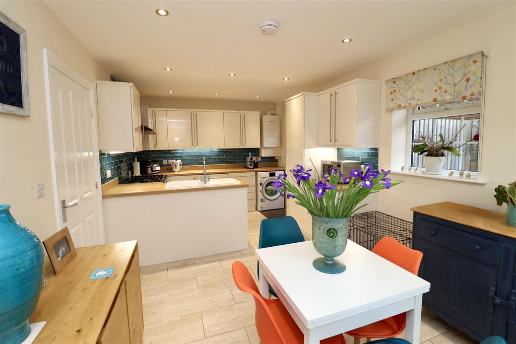 Property photo 3 of 14 Img_4041.Jpeg