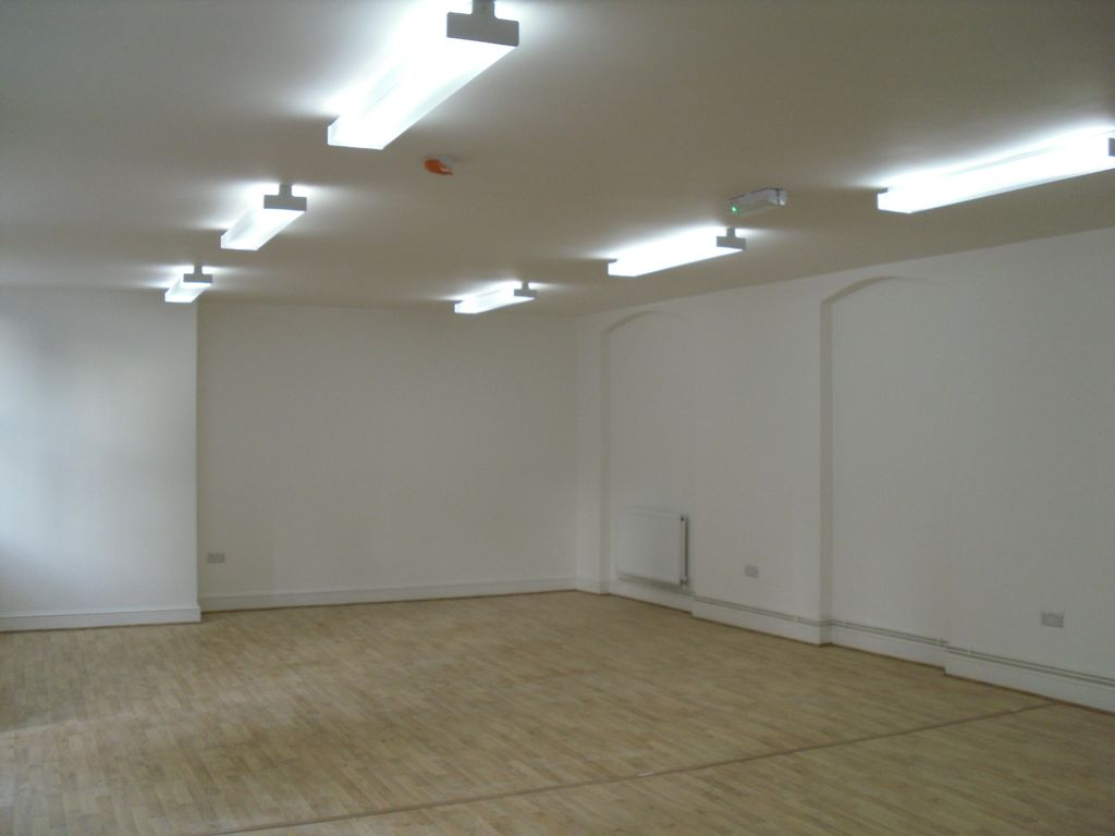 Property photo 1 of 2 Internal View
