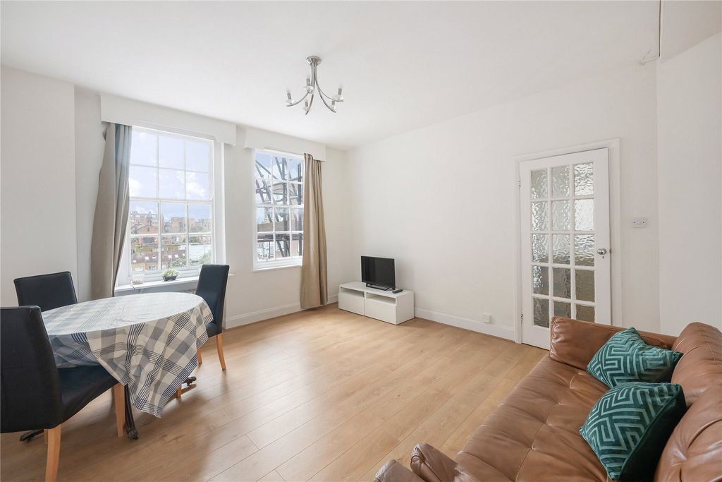 Property photo 2 of 11 Picture No. 04