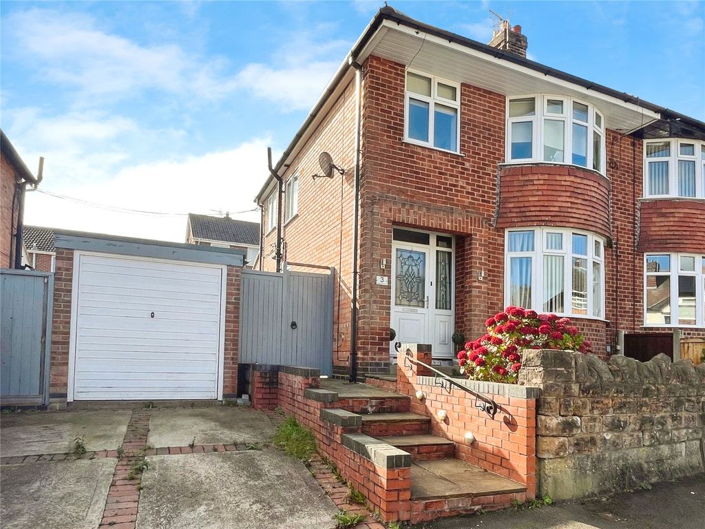 Property photo 1 of 13 Front