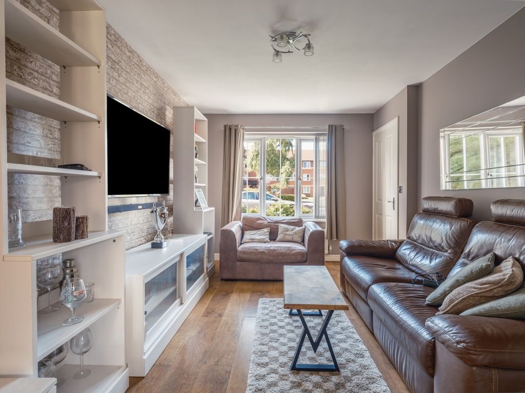 Property photo 2 of 21 4905222