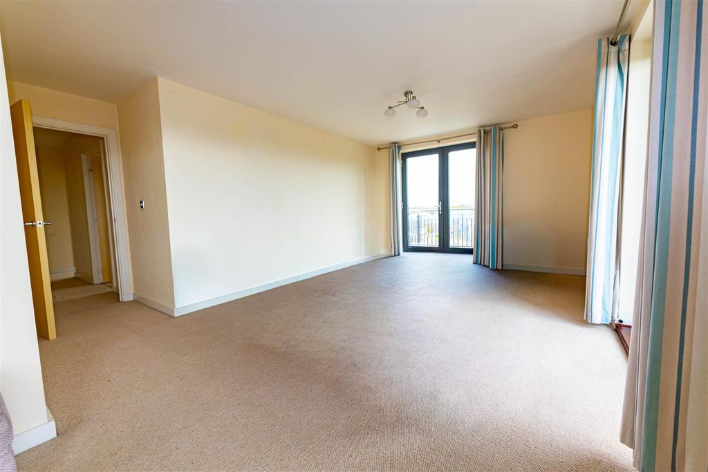 Property photo 2 of 22 H10A1382.Jpg